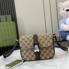 Gucci Satchel Bags